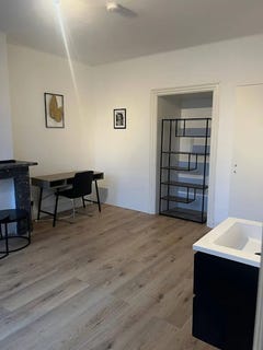 /international/nl/regentesselaan-the-hague-south-holland-310095621487/?lang=zh-cn