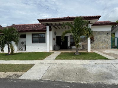 /international/pa/piedras-gordas-village-unit-23-san-carlos-panama-city-310108601393/