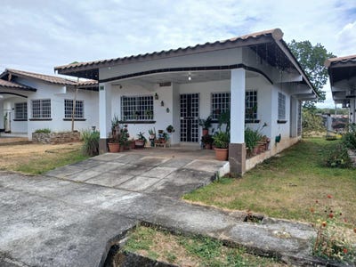 /international/pa/los-algarrobos-santiago-unit-casa-santiago-veraguas-310106714346/