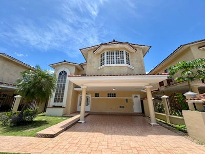 /international/pa/albrook-gardens-panama-albrook-panama-panama-albrook-panama-city-310107498217/
