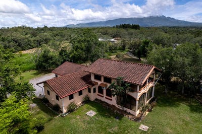/international/pa/calle-esperanza-potrerillos-arriba-dolega-chiriqui-310108431236/