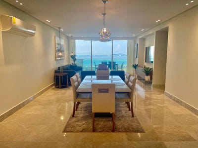 /international/pa/costanera-panama-panama-city-310101228526/