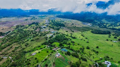 /international/pa/tierras-altas-brisas-del-norte-corregimiento-volcan-distrito-bugaba-provincia-chiriqui-https-maps-app-goo-gl-1becch6nfnygswbs9-volcan-chiriqui-volcan-chiriqui-310108163973/