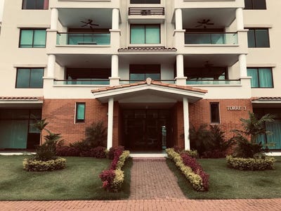 /international/pa/plaza-costa-sur-panama-provincia-de-panama-panama-panama-panama-city-310098385999/