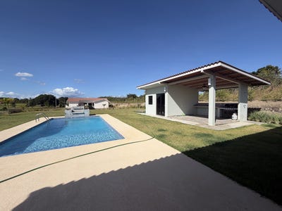 /international/pa/ph-villas-campestres-anton-el-chiru-cocle-anton-el-chiru-cocle-310106017728/