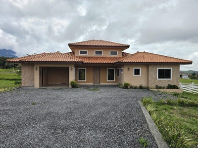 /international/pa/alto-boquete-alto-boquete-chiriqui-310108211706/