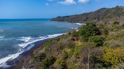 /international/pa/cambutal-tonosi-close-to-corto-circuito-tonosi-los-santos-province-310097625900/