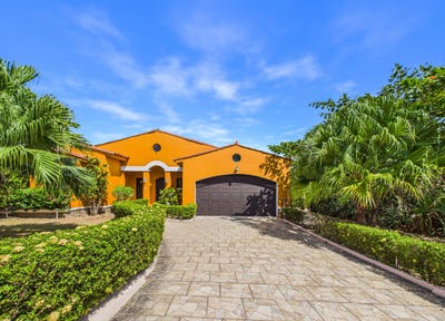 /international/pa/hacienda-pacifica-san-carlos-unit-30-san-carlos-panama-city-310106543781/