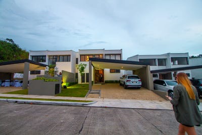 /international/pa/barrio-alto-panama-altos-de-panama-panama-panama-altos-de-panama-panama-city-310108406617/