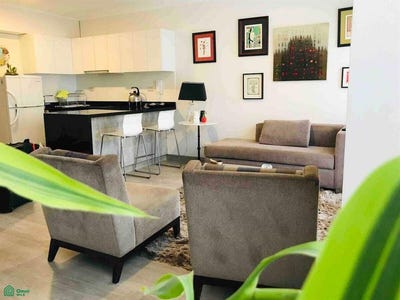 /international/pe/plaza-padre-constancio-bollar-203-san-isidro-lima-lima-lima-lima-district-310108646922/