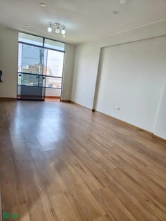 /international/pe/calle-circunvalacion-sn-san-luis-lima-lima-lima-lima-district-310107330896/