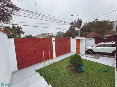 /international/pe/beethoven-142-santiago-de-surco-lima-lima-lima-lima-district-310100912884/?lang=en