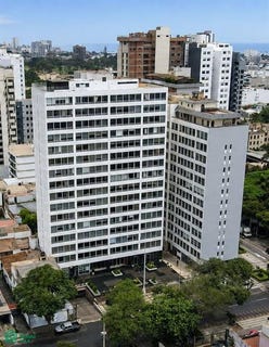 /international/pe/dos-de-mayo-1665-1675-1695-san-isidro-lima-lima-lima-lima-district-310108810952/