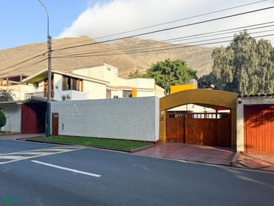 /international/pe/av-central-628-santiago-de-surco-lima-lima-lima-lima-district-310108786786/
