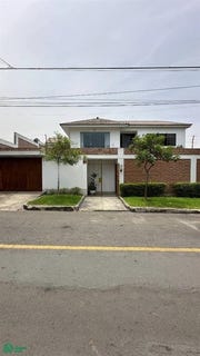 /international/pe/el-sol-de-la-molina-ii-etapa-jr-paracas-sn-la-molina-lima-lima-lima-lima-district-310106462428/