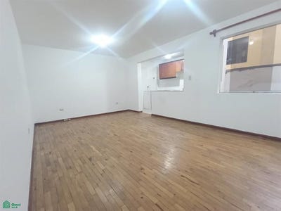 /international/pe/av-loma-hermosa-318-santiago-de-surco-lima-lima-lima-lima-district-310108112307/