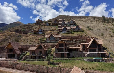 /international/pe/mxj4-4w-urubamba-province-cusco-310106414599/