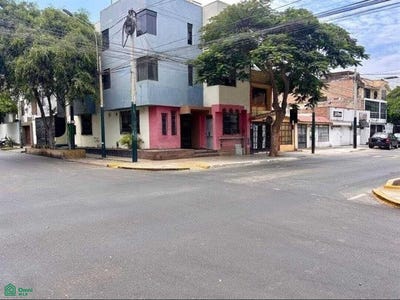 /international/pe/jr-vista-alegre-urb-sagitario-sn-santiago-de-surco-lima-lima-lima-lima-district-310106829102/