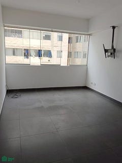/international/pe/av-tingo-maria-s-n-lima-lima-lima-lima-lima-district-310108485787/