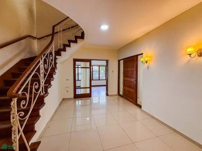 /international/pe/avenida-mariscal-sucre-000-miraflores-lima-lima-lima-lima-district-310109203946/