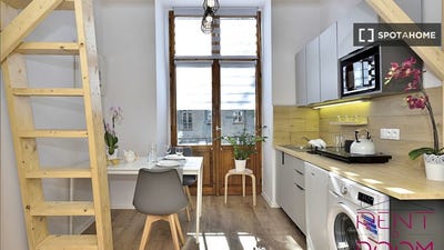 /international/pl/lodz-łodz-voivodeship-310108563567/