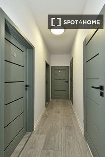 /international/pl/lodz-łodz-voivodeship-310108561304/