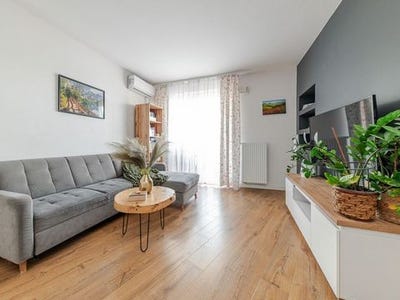 /international/pl/warsaw-masovian-voivodeship-310108459453/