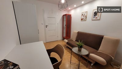 /international/pl/lodz-łodz-voivodeship-310104857687/