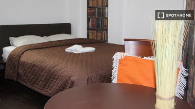 /international/pl/krakow-lesser-poland-voivodeship-310108562592/