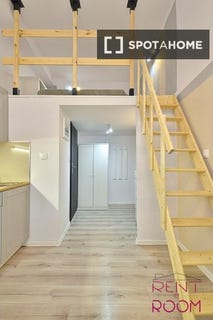/international/pl/lodz-łodz-voivodeship-310108555511/