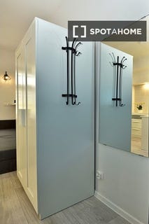 /international/pl/lodz-łodz-voivodeship-310108558925/