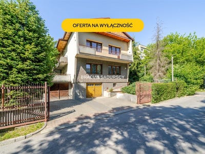 /international/pl/małopolskie-kazimierza-odnowiciela-krakow-lesser-poland-voivodeship-310108939381/