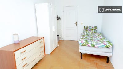 /international/pl/warsaw-masovian-voivodeship-310107703482/