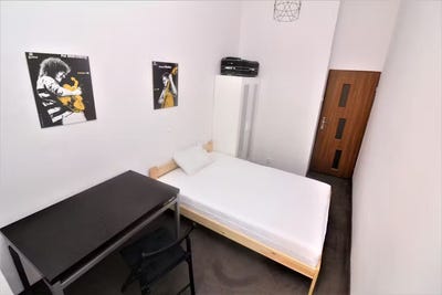 /international/pl/ulica-sw-agnieszki-krakow-lesser-poland-voivodeship-310093860175/