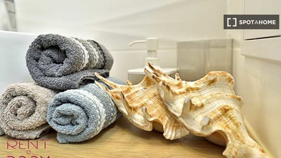 /international/pl/lodz-łodz-voivodeship-310108563489/