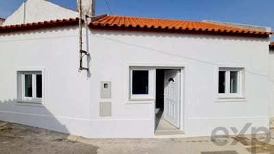 /international/pt/nossa-senhora-do-populo-leiria-310105420233/