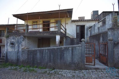 /international/pt/coimbra-lisbon-310100368129/