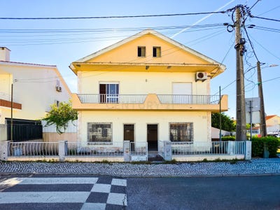 /international/pt/r-camilo-castelo-branco-1867-quinta-do-conde-setubal-municipality-310109124547/