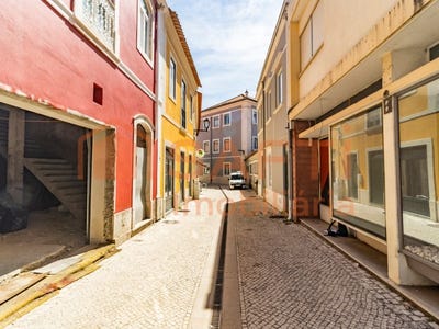 /international/pt/marinha-grande-leiria-310100490907/