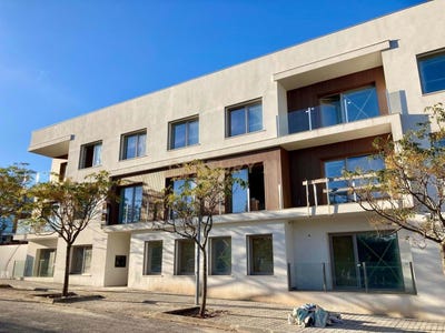 /international/pt/rua-de-olivenza-cadaval-portugal-cadaval-e-pero-moniz-lisbon-310104422044/