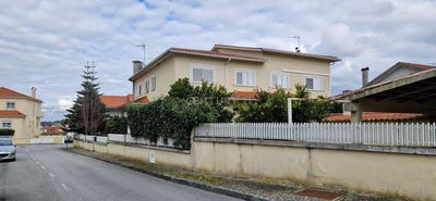 /international/pt/rua-do-passal-mangualde-viseu-310108642503/