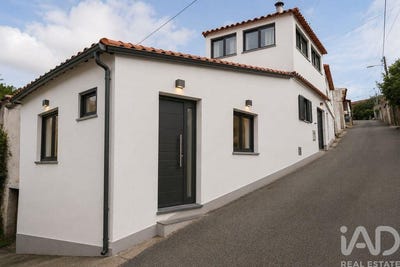 /international/pt/coimbra-lisbon-310108245776/