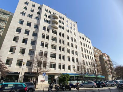 /international/pt/avenida-columbano-bordalo-pinheiro-sao-domingos-de-benfica-lisbon-310094692398/