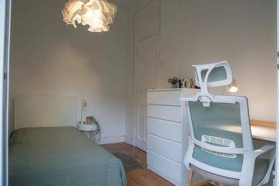 /international/pt/rua-carvalho-araujo-lisbon-lisbon-310093860042/