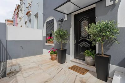 /international/pt/rua-barbosa-colen-12-lisbon-portugal-areeiro-lisbon-310108515280/