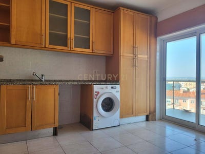 /international/pt/avenida-dos-condes-de-azambuja-azambuja-portugal-azambuja-lisbon-310104512026/