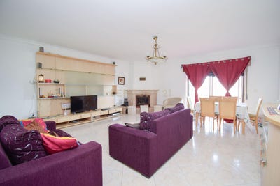 /international/pt/rua-planeta-mercurio-rio-de-mouro-portugal-rio-de-mouro-lisbon-310108400510/