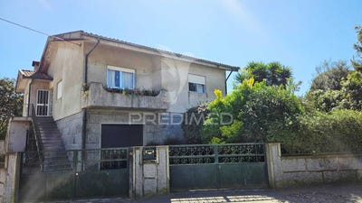 /international/pt/negreiros-e-chavao-barcelos-braga-310108369653/