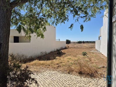/international/pt/montenegro-faro-310102515527/