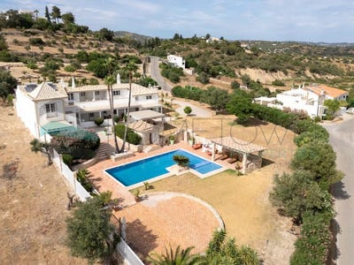 /international/pt/santa-barbara-de-nexe-faro-310101327945/?lang=en